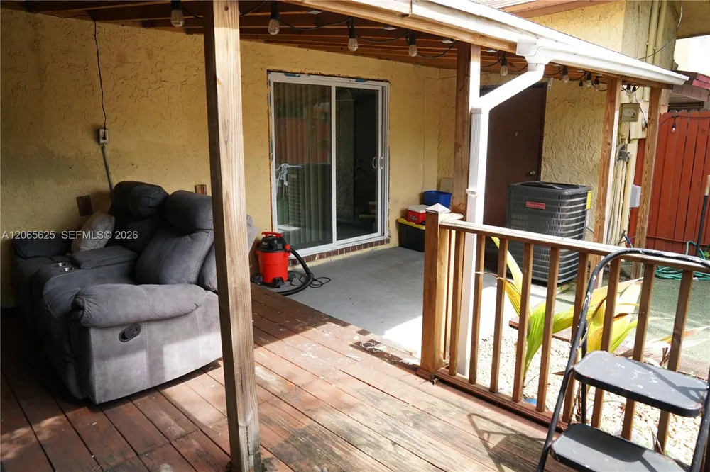 4332 NW 3rd Terrace Deerfield Beach, FL 33064