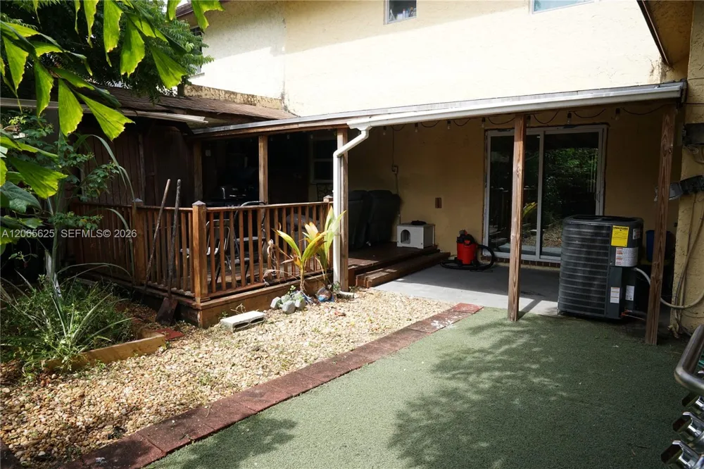 4332 NW 3rd Terrace Deerfield Beach, FL 33064