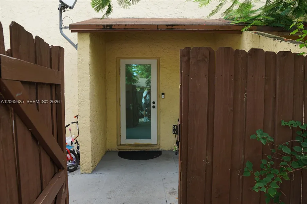 4332 NW 3rd Terrace Deerfield Beach, FL 33064