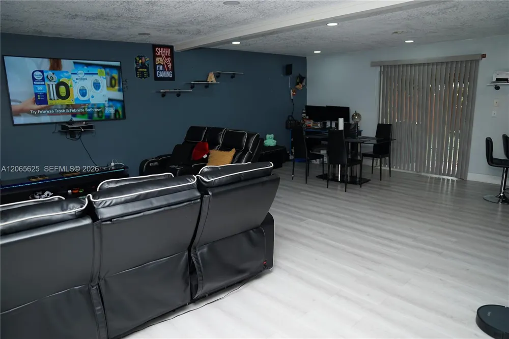 4332 NW 3rd Terrace Deerfield Beach, FL 33064