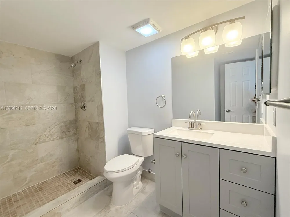 16511 Blatt Blvd #203 Weston, FL 33326
