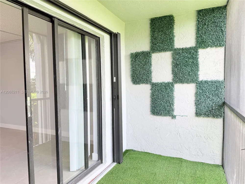 16511 Blatt Blvd #203 Weston, FL 33326