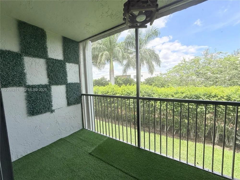 16511 Blatt Blvd #203 Weston, FL 33326