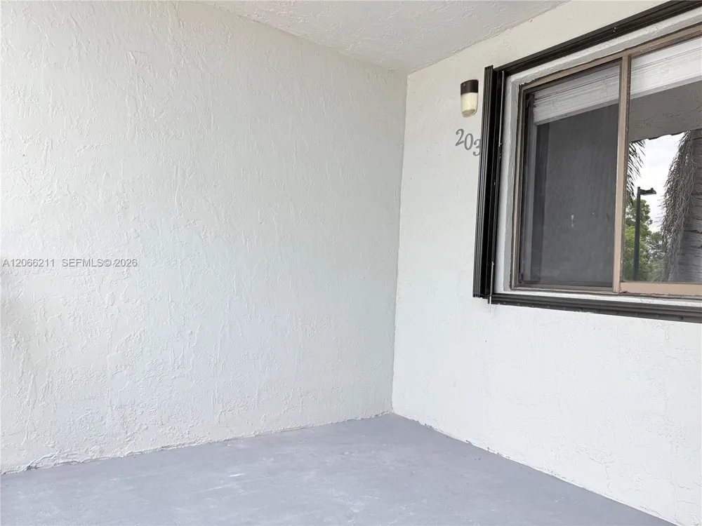 16511 Blatt Blvd #203 Weston, FL 33326