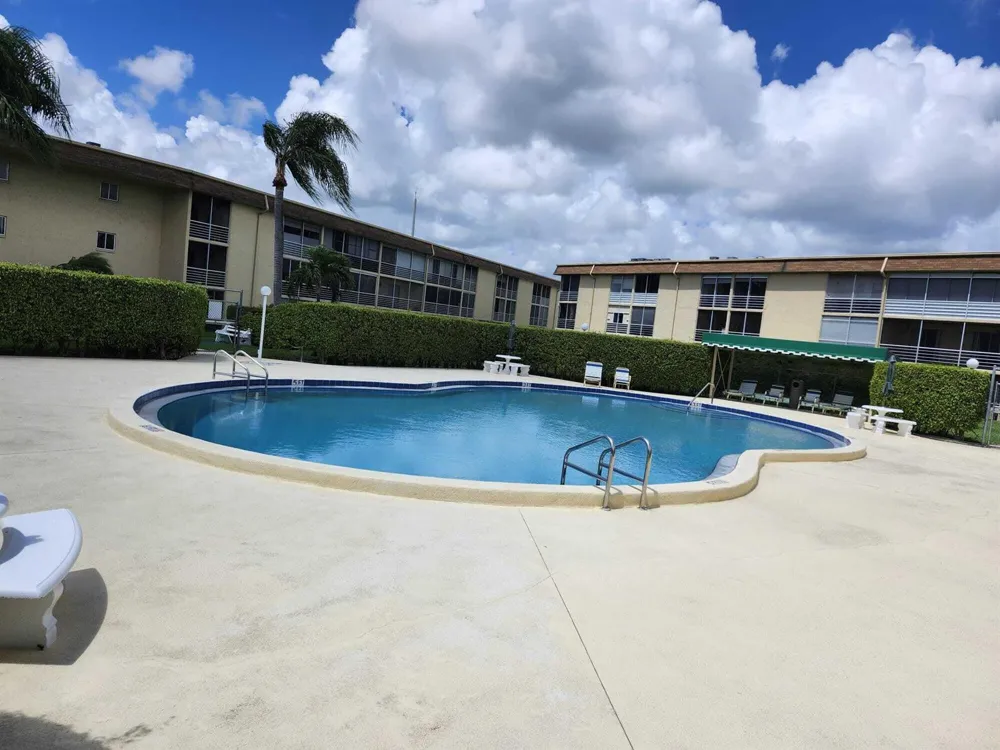 100 Village Green Circle E #B212 Palm Springs, FL 33461