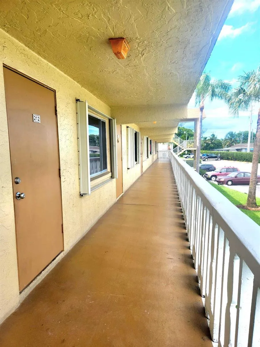 100 Village Green Circle E #B212 Palm Springs, FL 33461