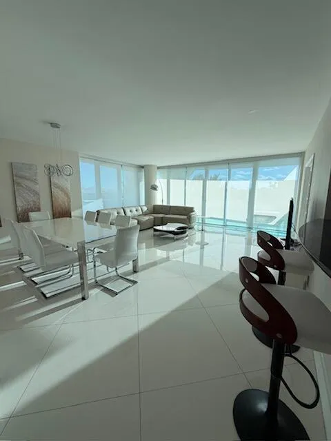 9401 Collins Avenue #402