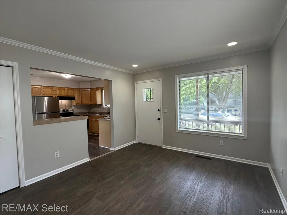 3717 Larchmont Street Flint City, MI 48532