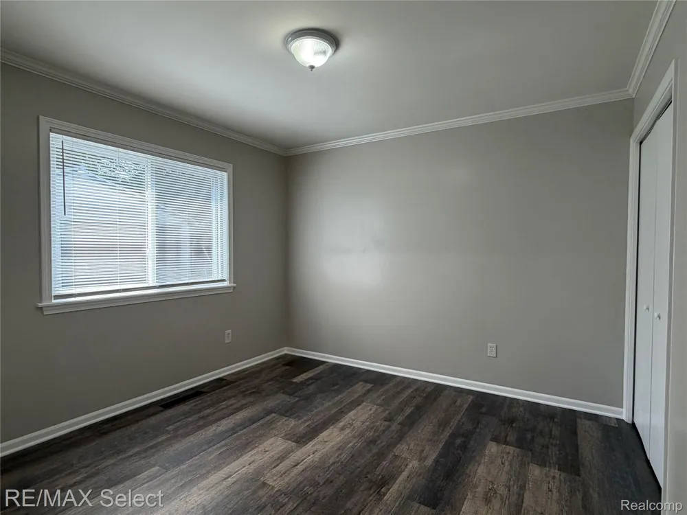 3717 Larchmont Street Flint City, MI 48532