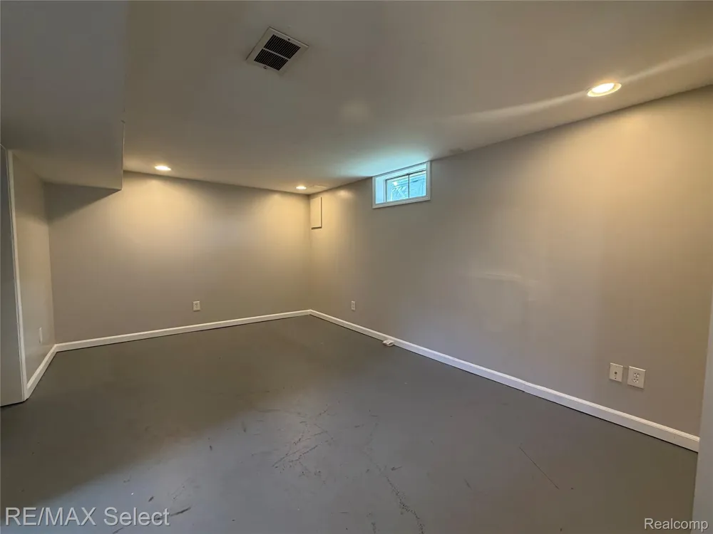 3717 Larchmont Street Flint City, MI 48532