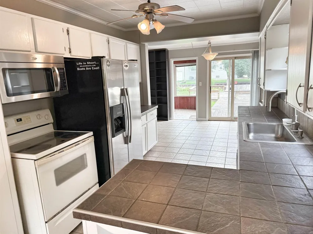37886 Sunnybrook Street Harrison Charter Township, MI 48045