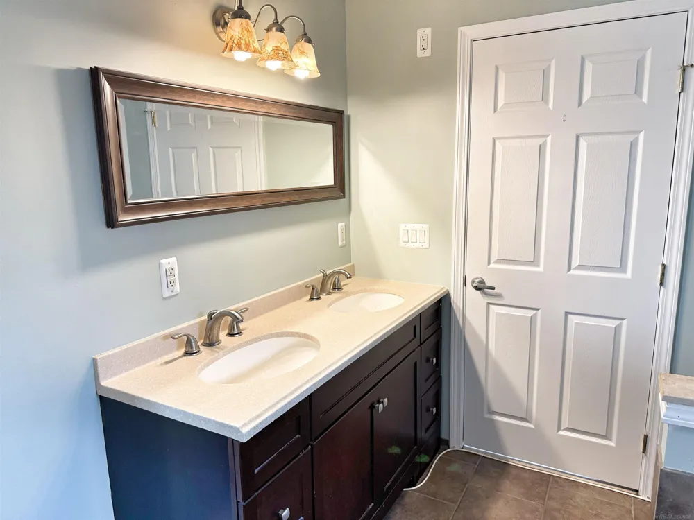 37886 Sunnybrook Street Harrison Charter Township, MI 48045