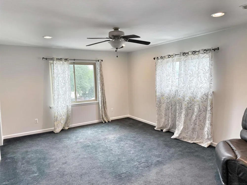 37886 Sunnybrook Street Harrison Charter Township, MI 48045