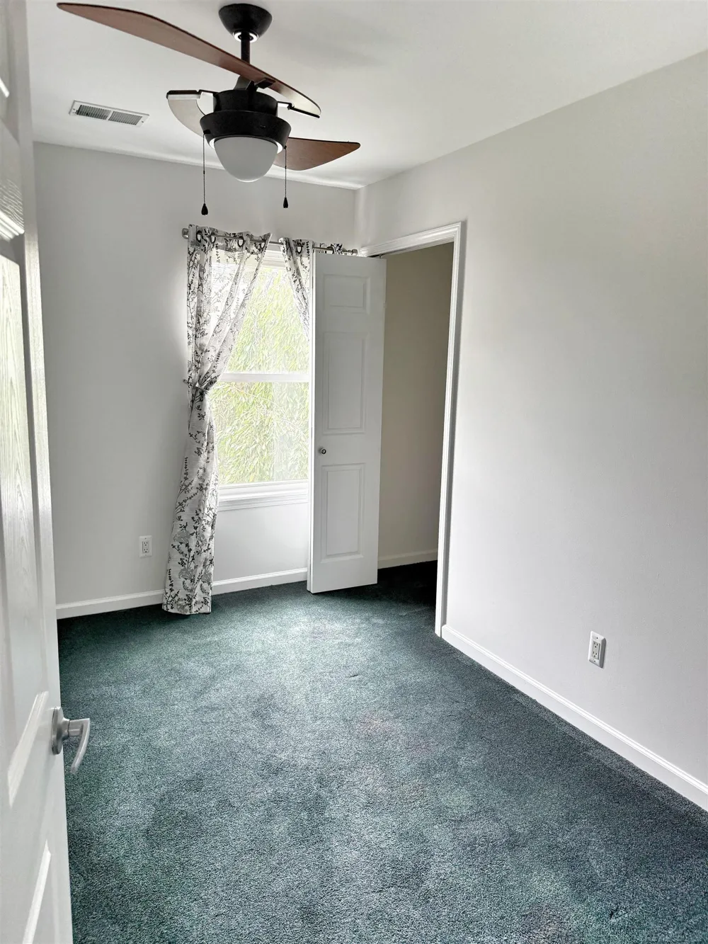 37886 Sunnybrook Street Harrison Charter Township, MI 48045
