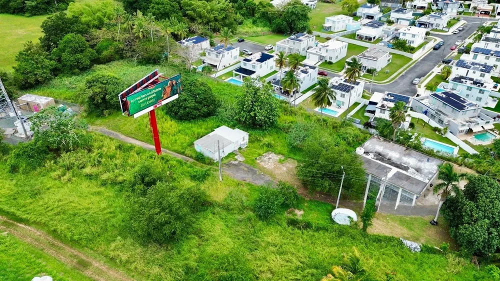 Carr 686 Km 0.2 CARR 686 KM 0.2 BO COTO NORTE SECTOR GUAYANEY Manati, PR 00674