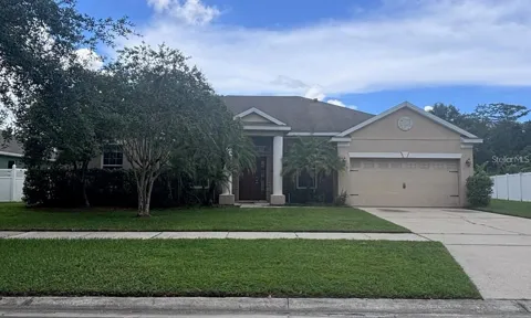 3321 PAWLEYS LOOP