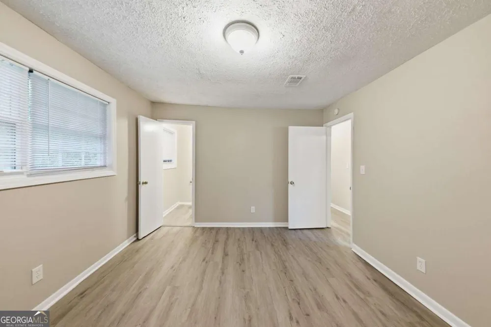 2322 Chestnut Log LOOP Lithia Springs, GA 30122