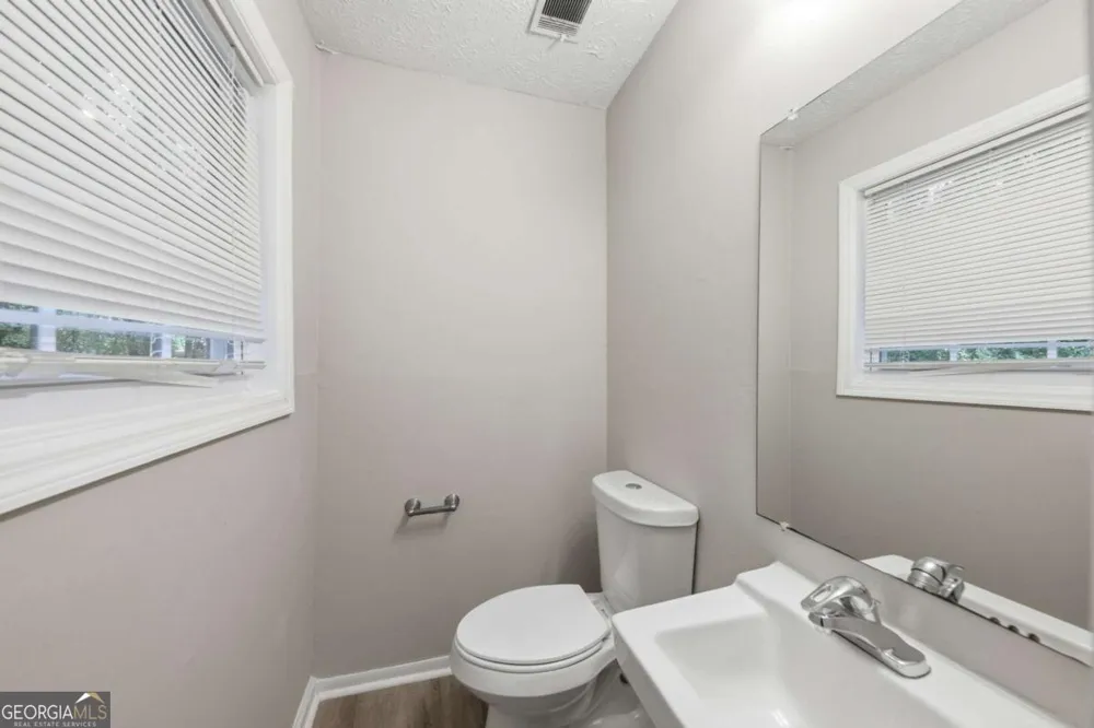 2322 Chestnut Log LOOP Lithia Springs, GA 30122