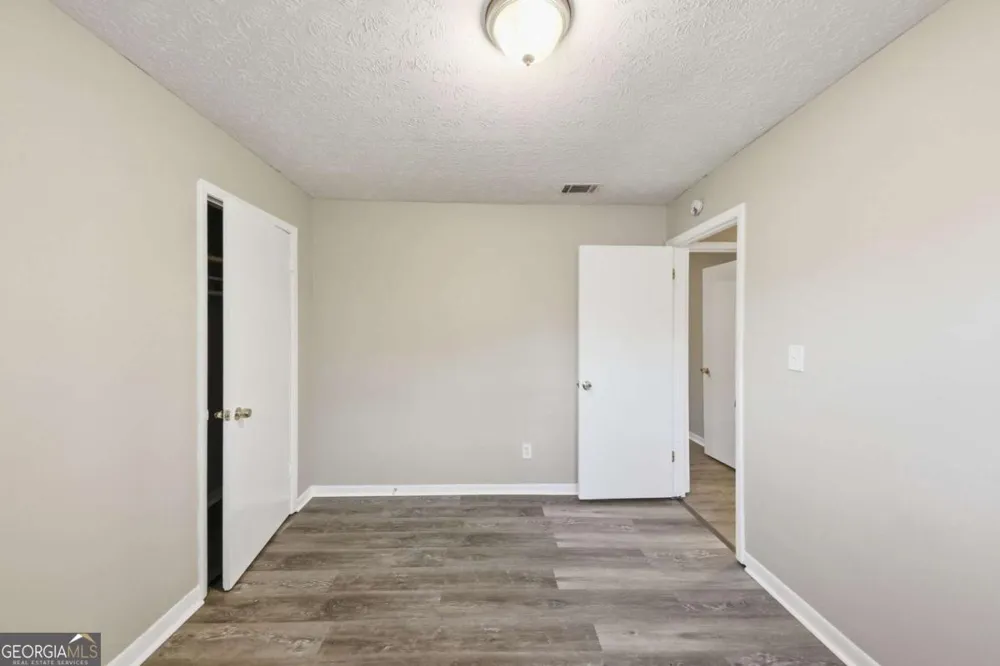 2322 Chestnut Log LOOP Lithia Springs, GA 30122