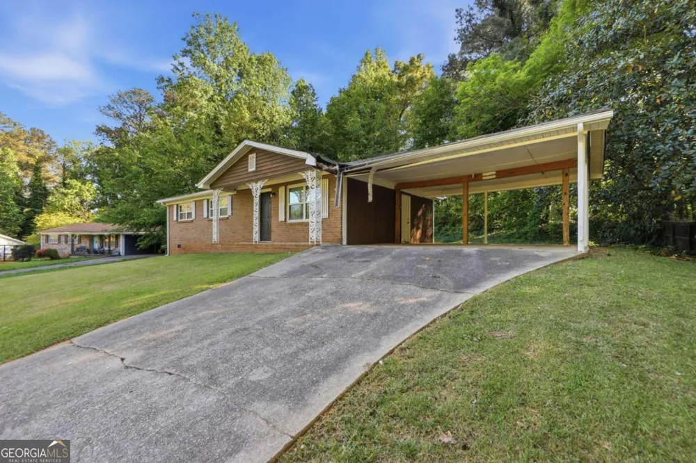 2322 Chestnut Log LOOP Lithia Springs, GA 30122