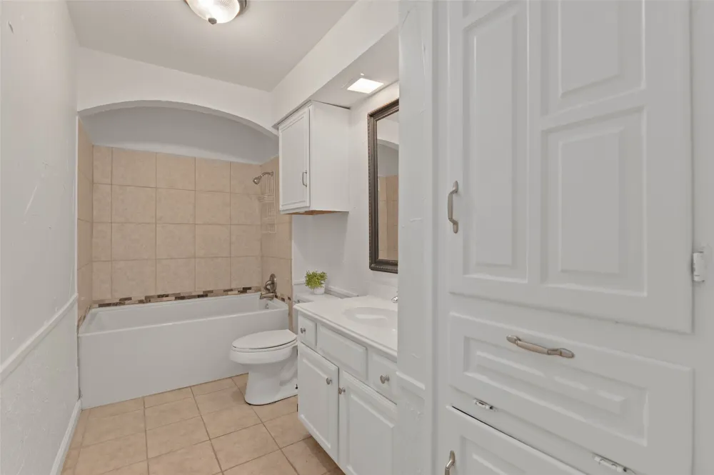 5514 Bishop Court Lake Dallas, TX 75065
