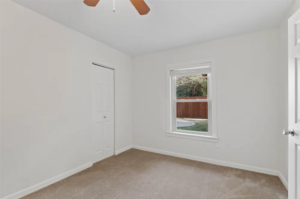 5514 Bishop Court Lake Dallas, TX 75065
