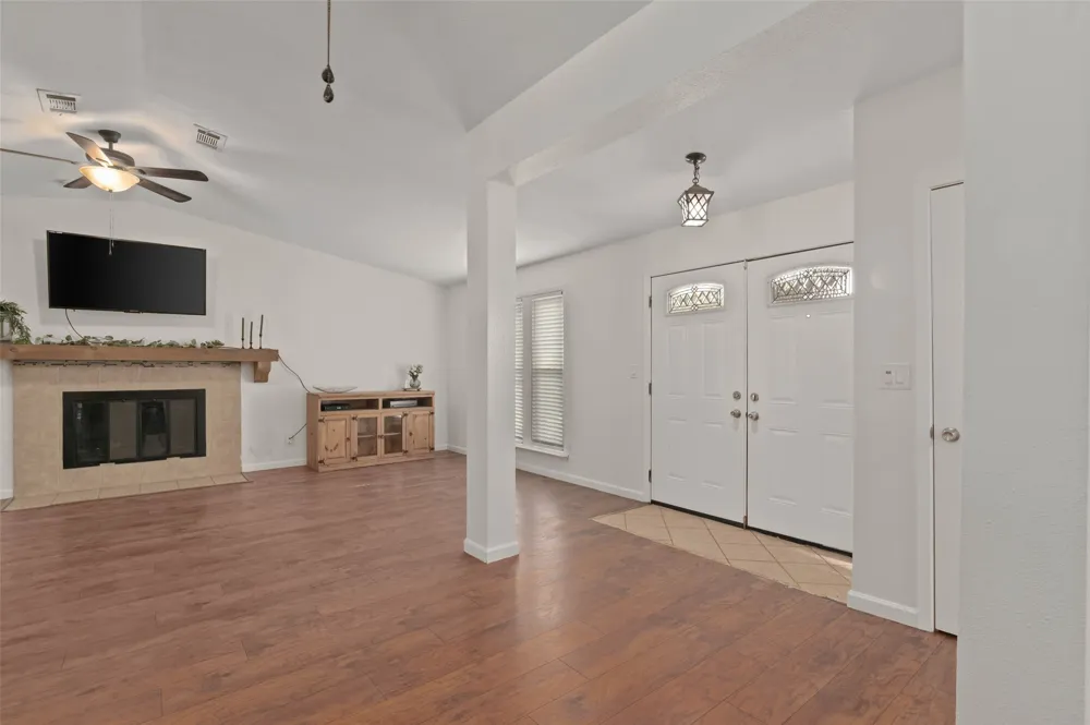 5514 Bishop Court Lake Dallas, TX 75065