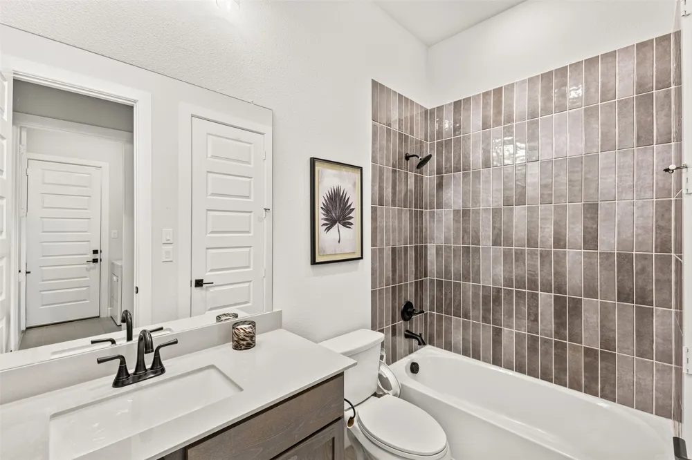 1051 Olympic Rockwall, TX 75087