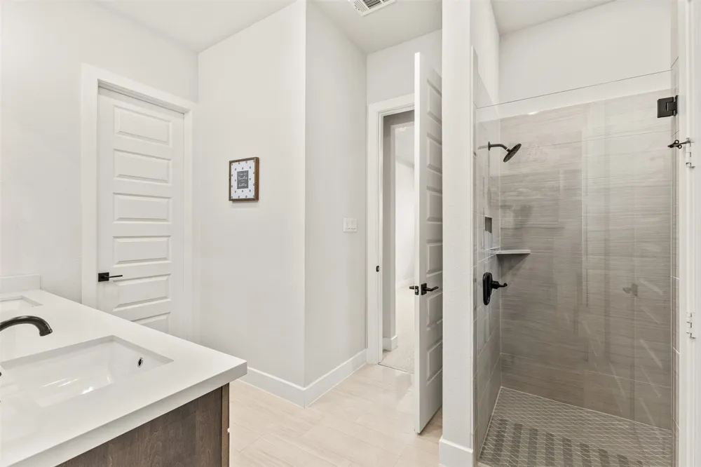 1051 Olympic Rockwall, TX 75087