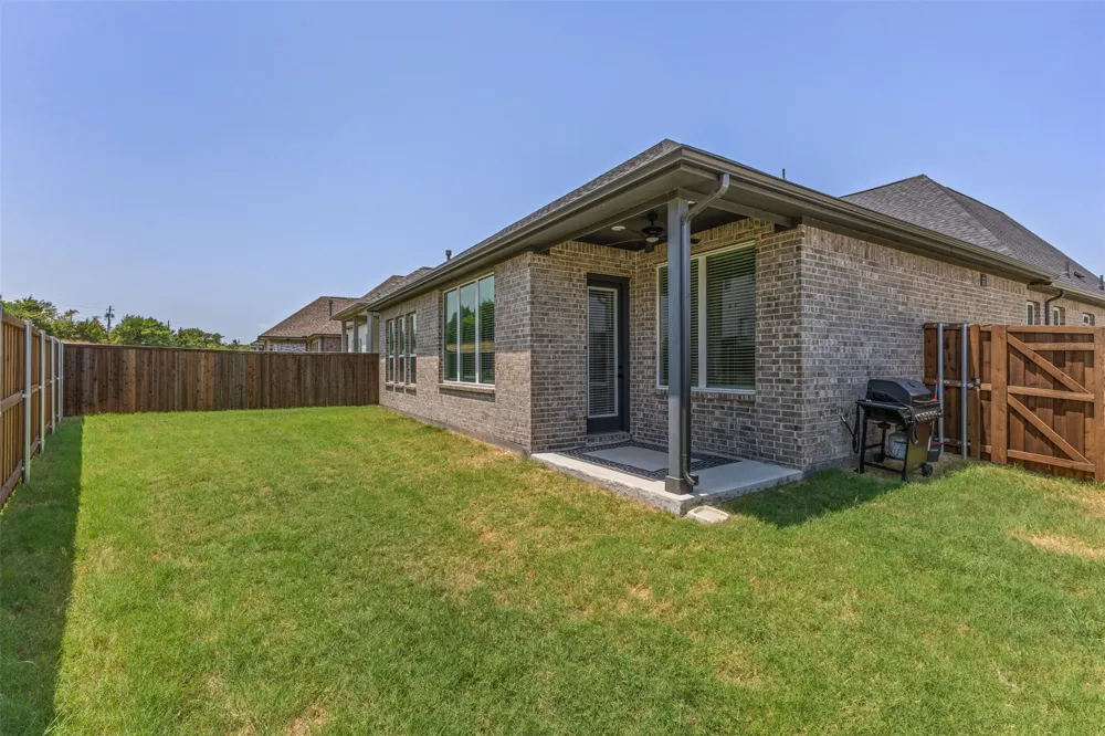 1051 Olympic Rockwall, TX 75087