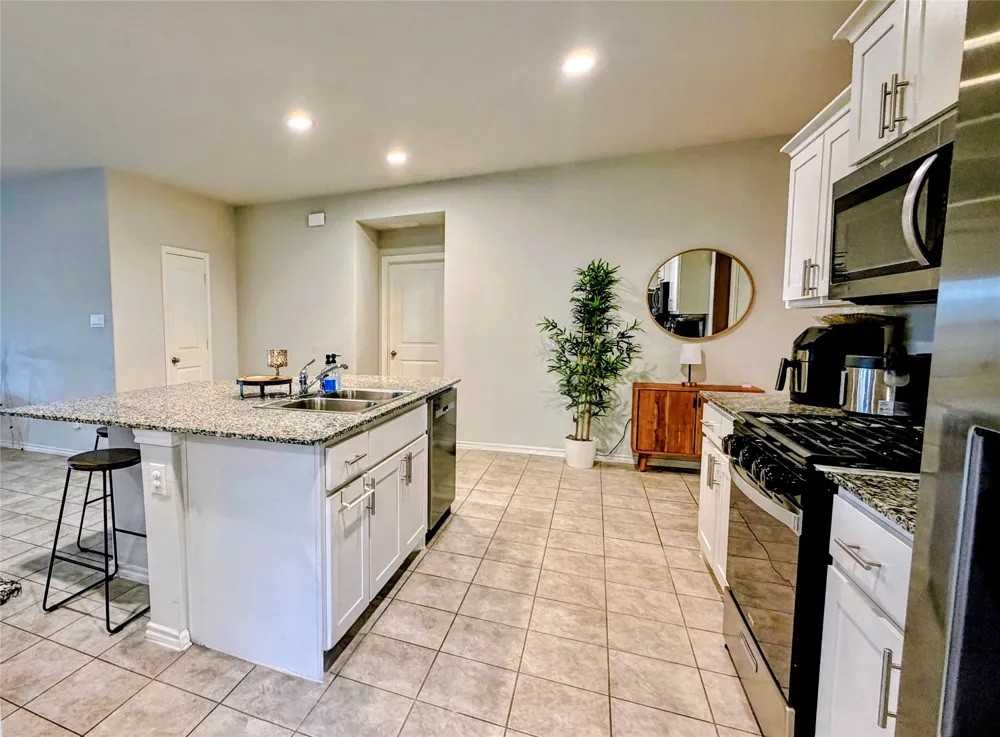 16628 Hay Valley Drive Justin, TX 76247