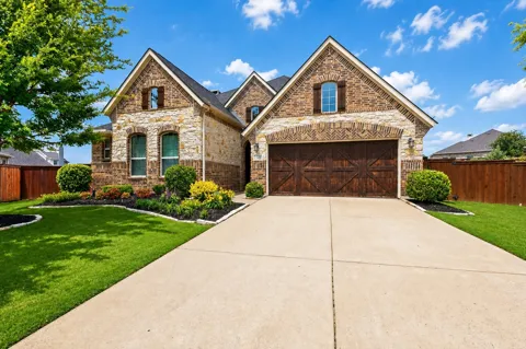 1120 Pianzola Way