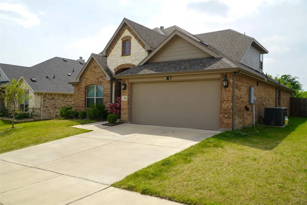 428 Molly Lane Keene, TX 76059
