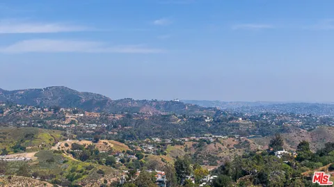 7264 Woodrow Wilson Drive
