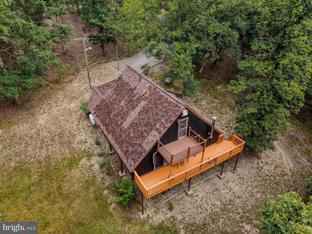 843 CEDAR RUN LANE Great Cacapon, WV 25422