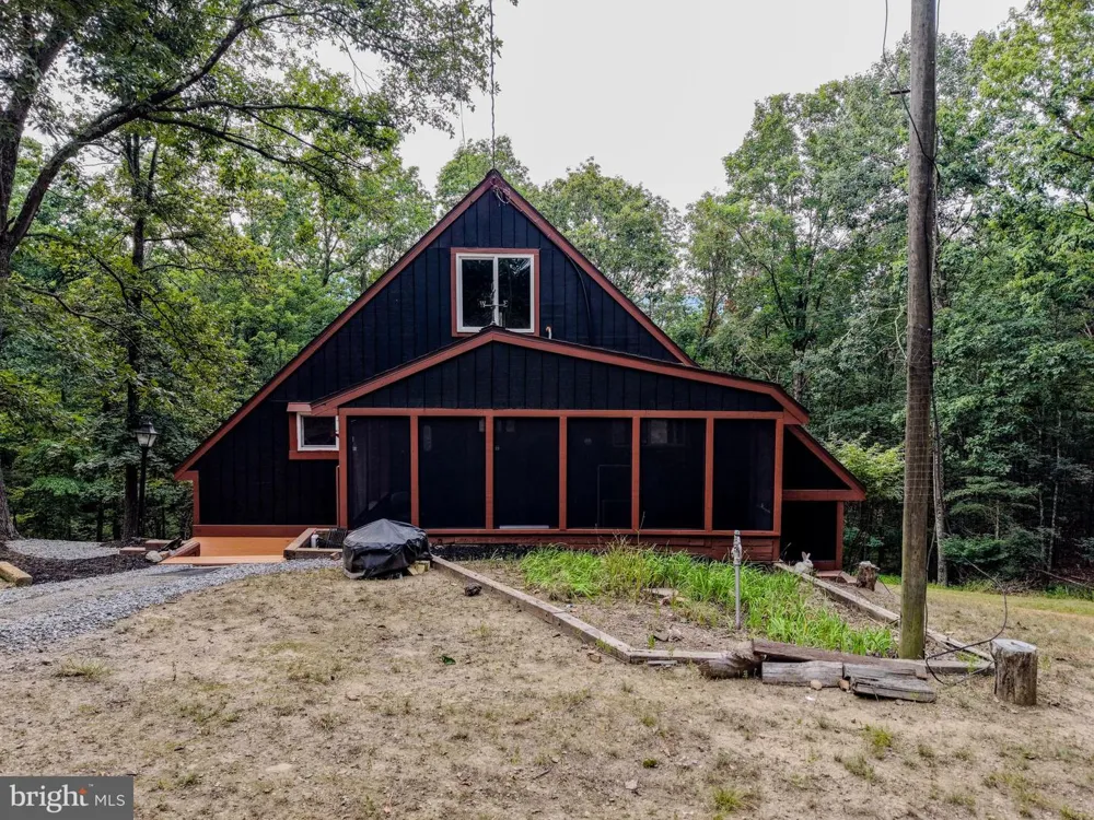 843 CEDAR RUN LANE Great Cacapon, WV 25422