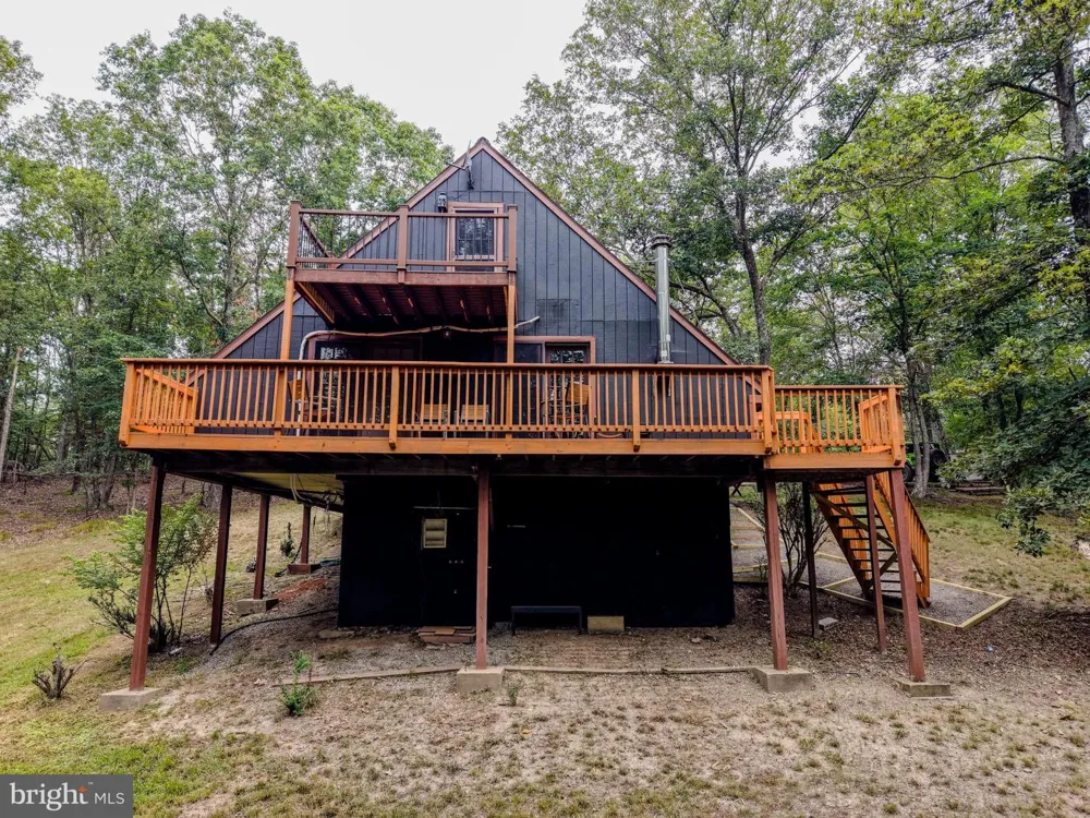 843 CEDAR RUN LANE Great Cacapon, WV 25422