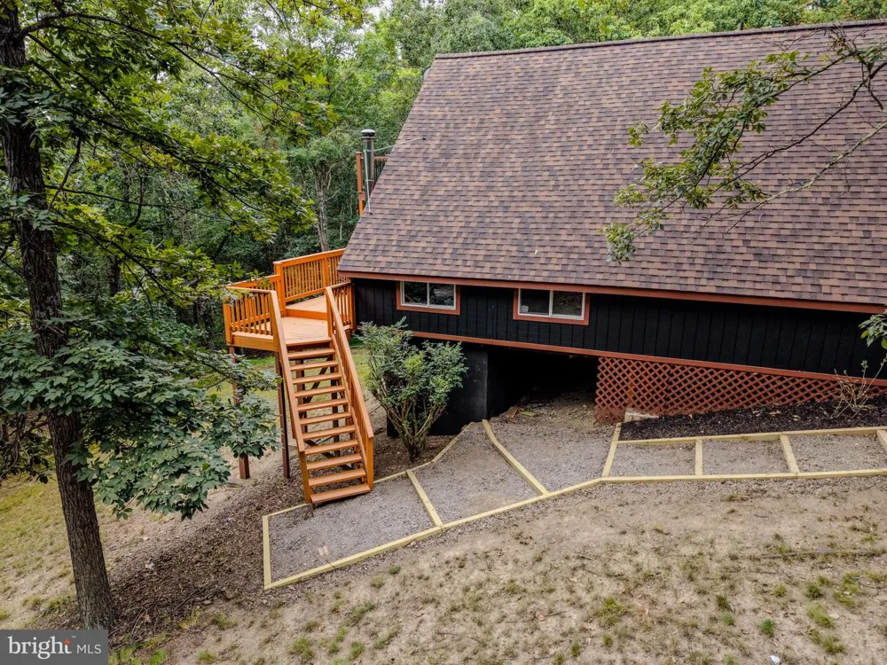 843 CEDAR RUN LANE Great Cacapon, WV 25422