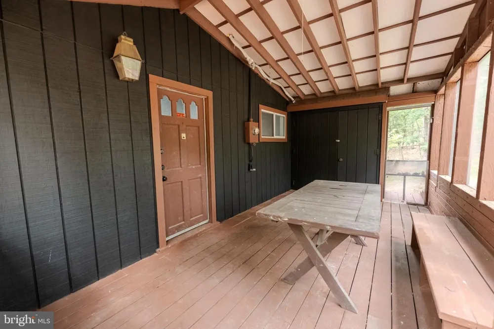 843 CEDAR RUN LANE Great Cacapon, WV 25422