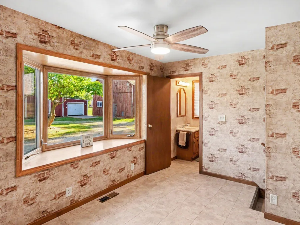 11484 Dennison Road Milan, MI 48160