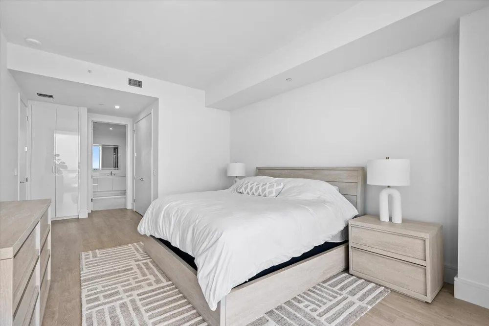 220 Lake Shore Drive #1513 Lake Park, FL 33403