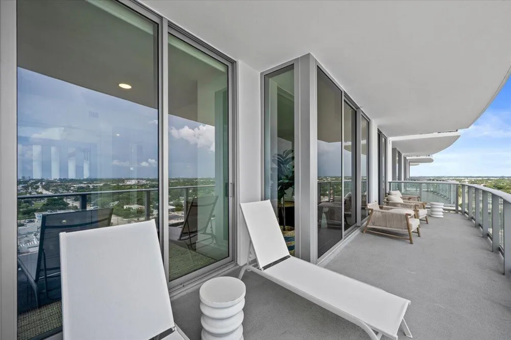 220 Lake Shore Drive #1513 Lake Park, FL 33403