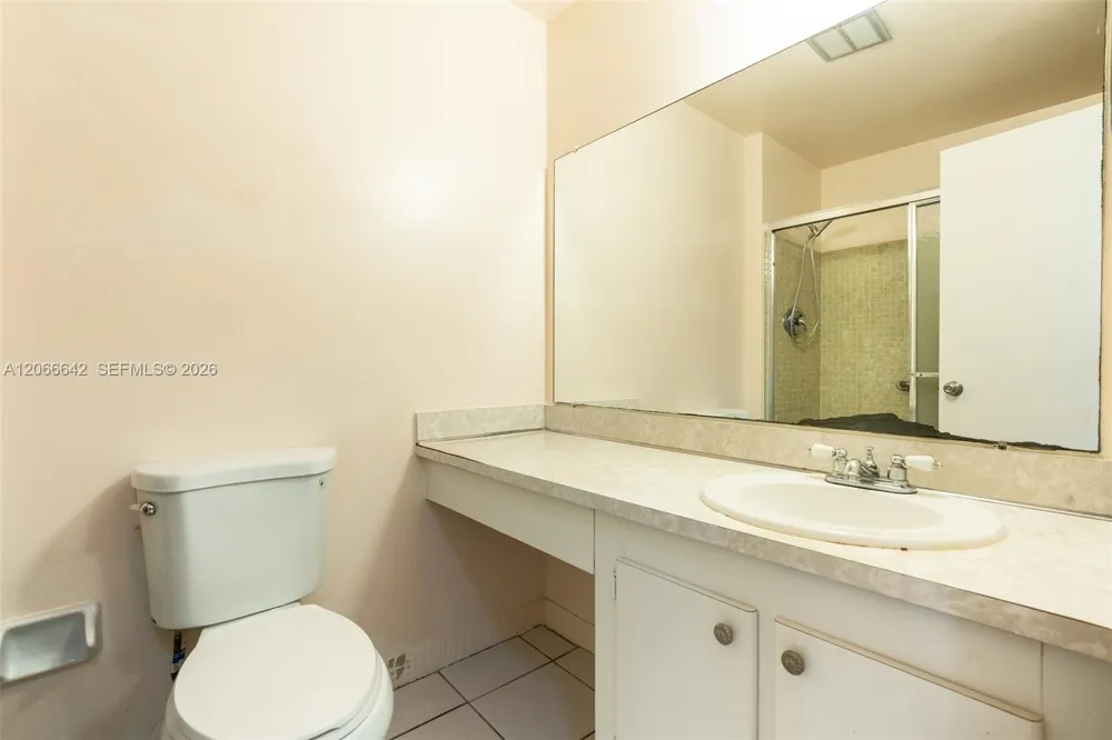 3645 SW Natura Ave #D Deerfield Beach, FL 33441
