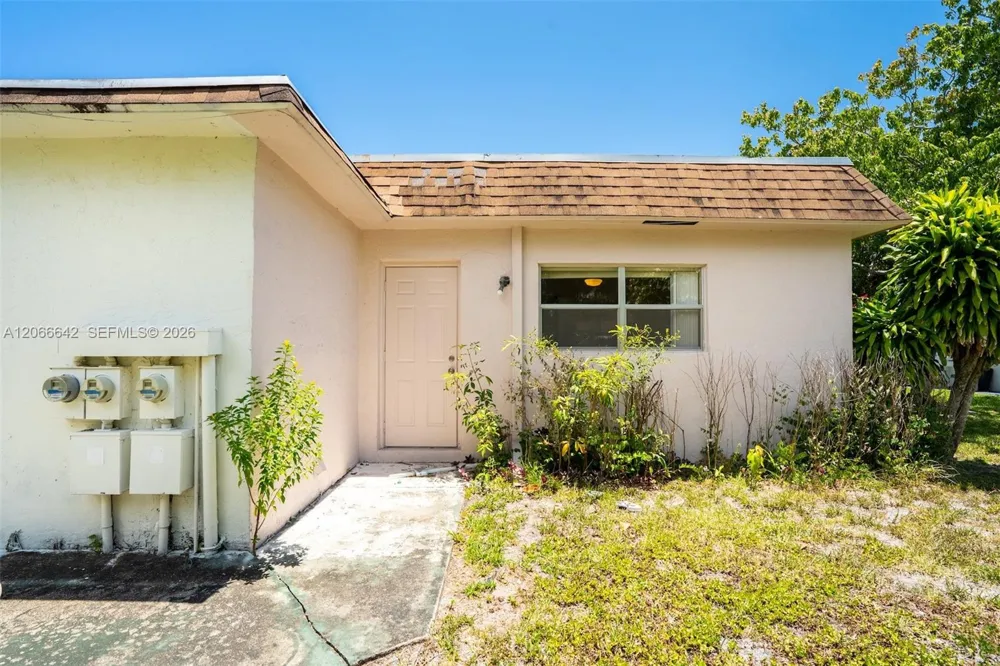 3645 SW Natura Ave #D Deerfield Beach, FL 33441