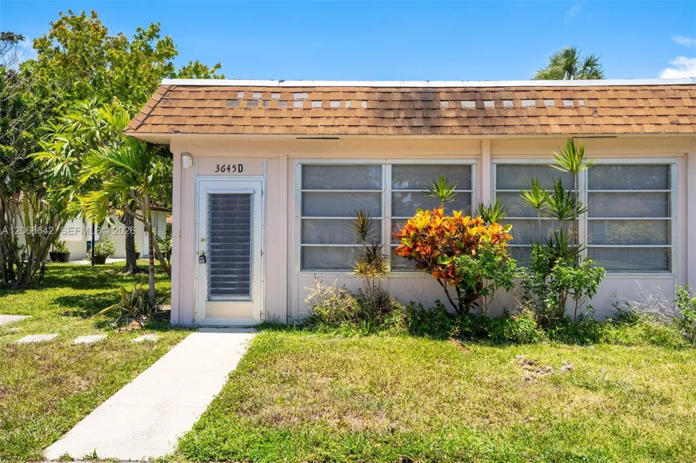 3645 SW Natura Ave #D Deerfield Beach, FL 33441