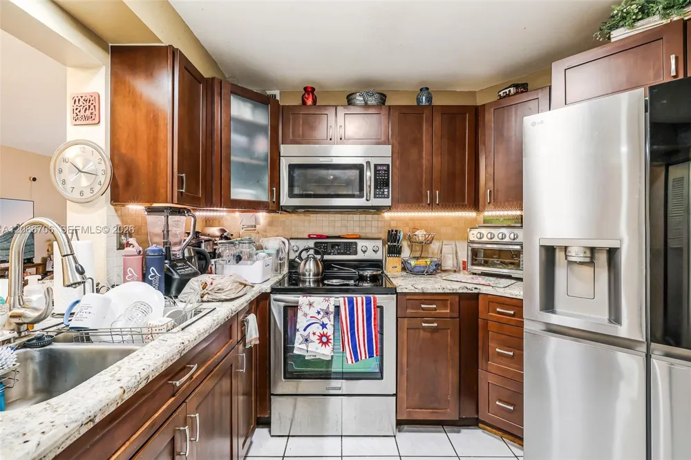 10245 NW 9th St Cir #102-9 Miami, FL 33172