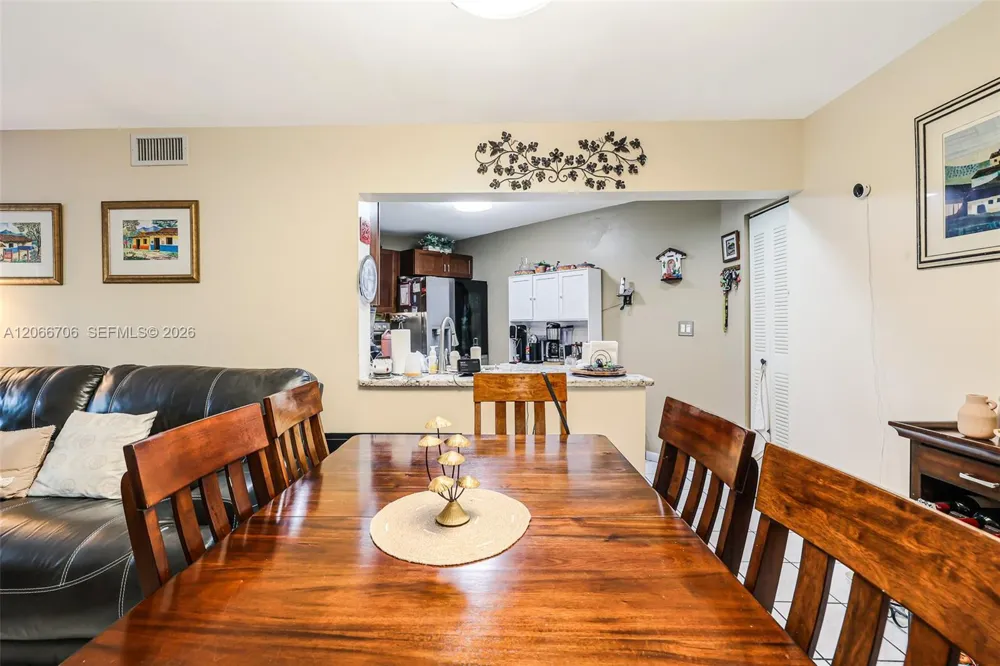 10245 NW 9th St Cir #102-9 Miami, FL 33172