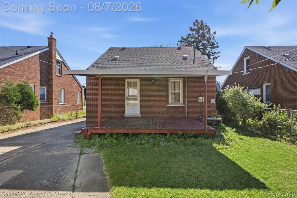 9864 Quandt Avenue Allen Park City, MI 48101