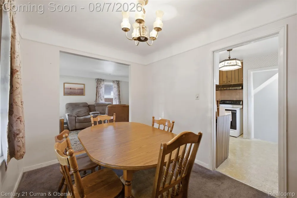 9864 Quandt Avenue Allen Park City, MI 48101
