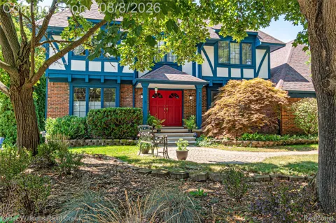 22577 Shadowglen Drive